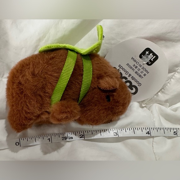 ✨NWT✨ Capybara Plush Keychain - Picture 6 of 7